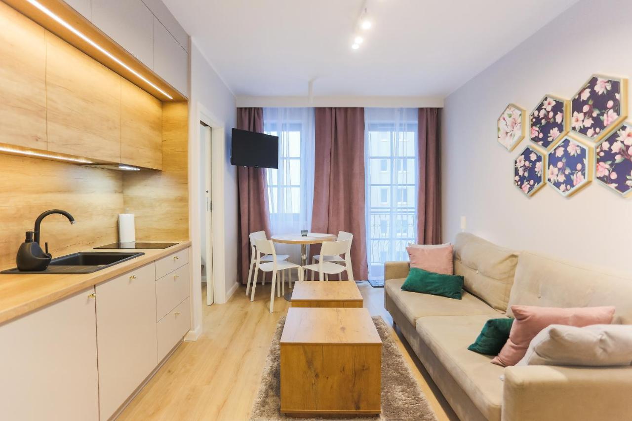 Apartamenty Swinoujscie - Kwartal Rozy Wiatrow II エクステリア 写真